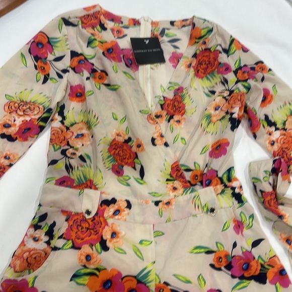 Goodnight Macarroon Floral Romper size M summer vacation - Picture 1 of 13